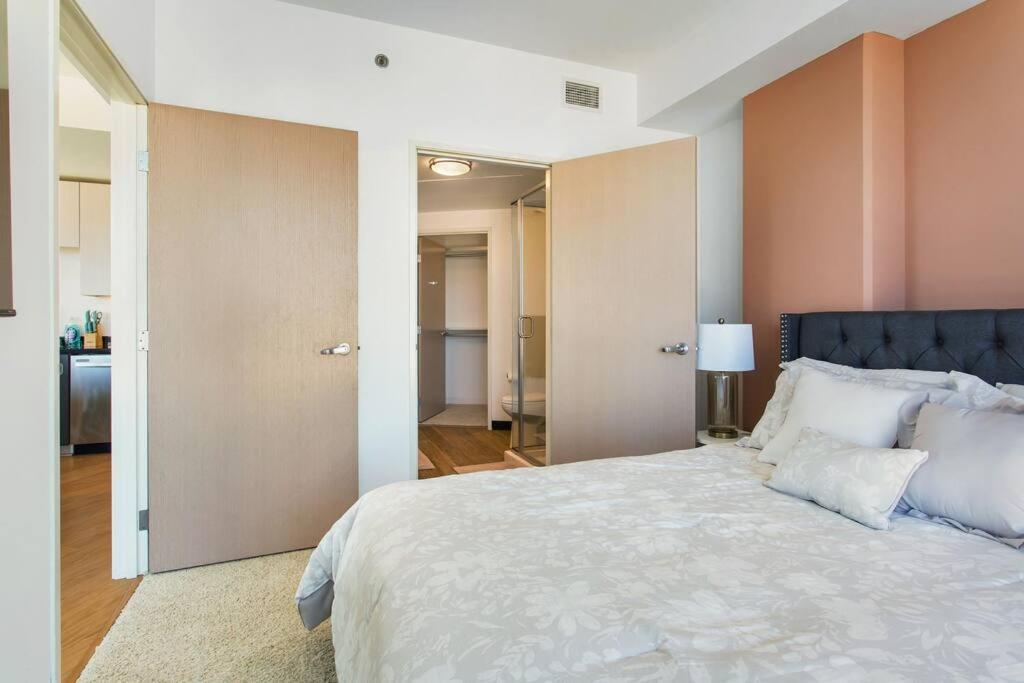 Lovely Upscale High Rise Private Parking & Pool Los Angeles Exterior foto