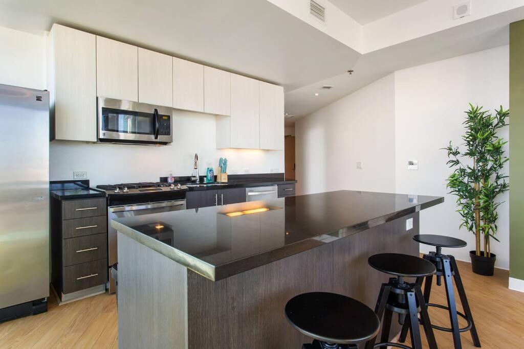 Lovely Upscale High Rise Private Parking & Pool Los Angeles Exterior foto