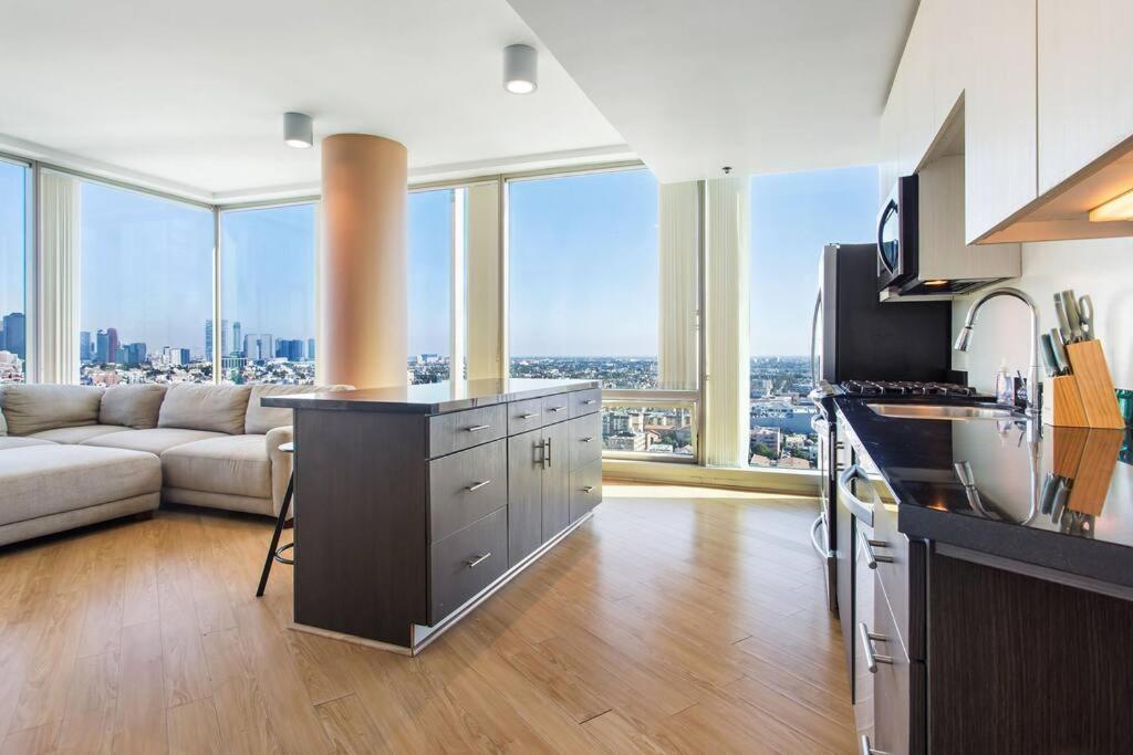 Lovely Upscale High Rise Private Parking & Pool Los Angeles Exterior foto