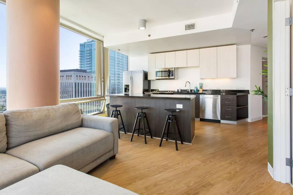 Lovely Upscale High Rise Private Parking & Pool Los Angeles Exterior foto